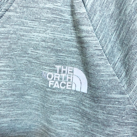 The North Face | Women’s FlashDry Workout Shirt M - Picture 4 of 8